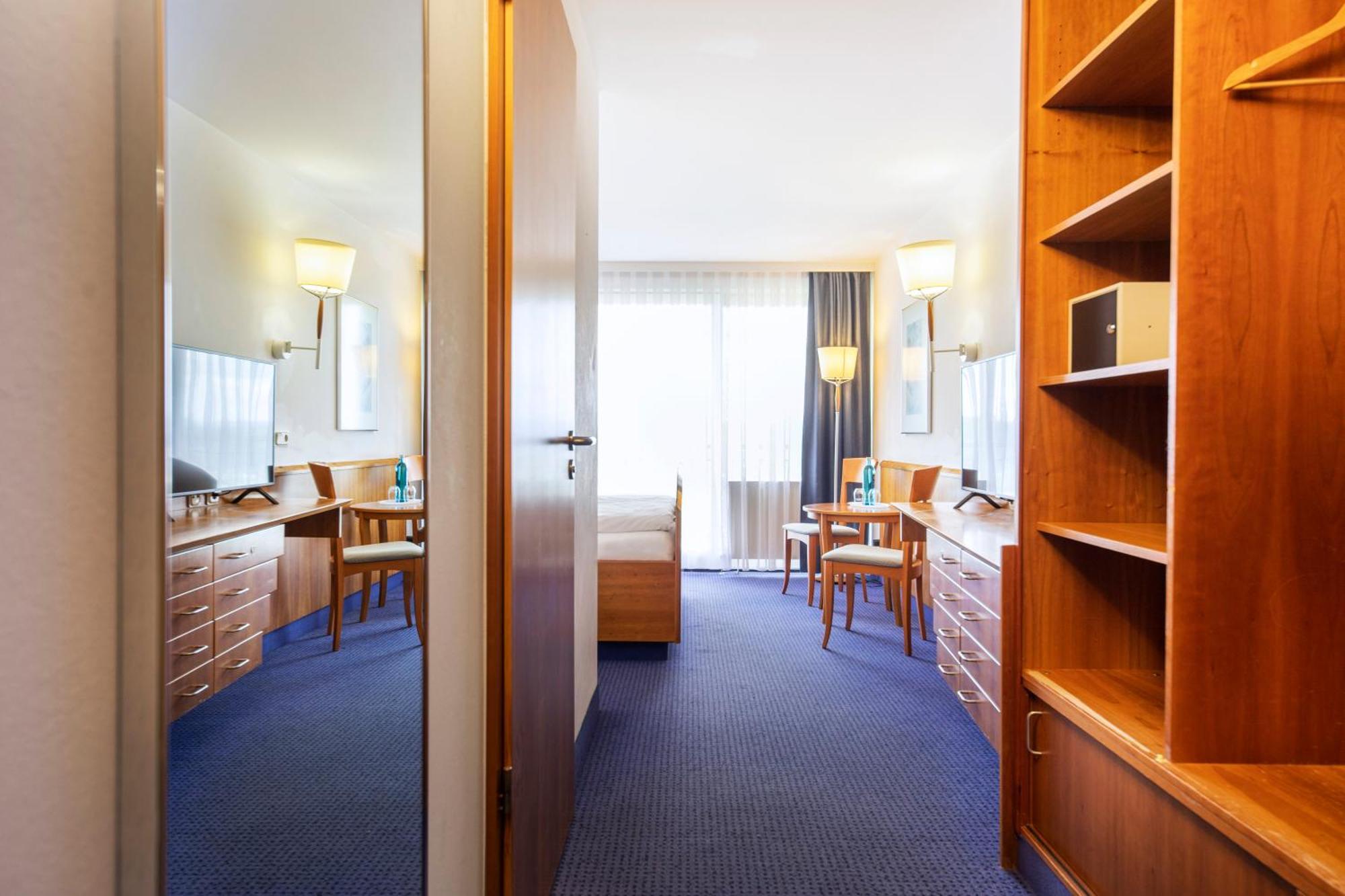 Roomingtons Karoli Waldkirchen Exteriör bild