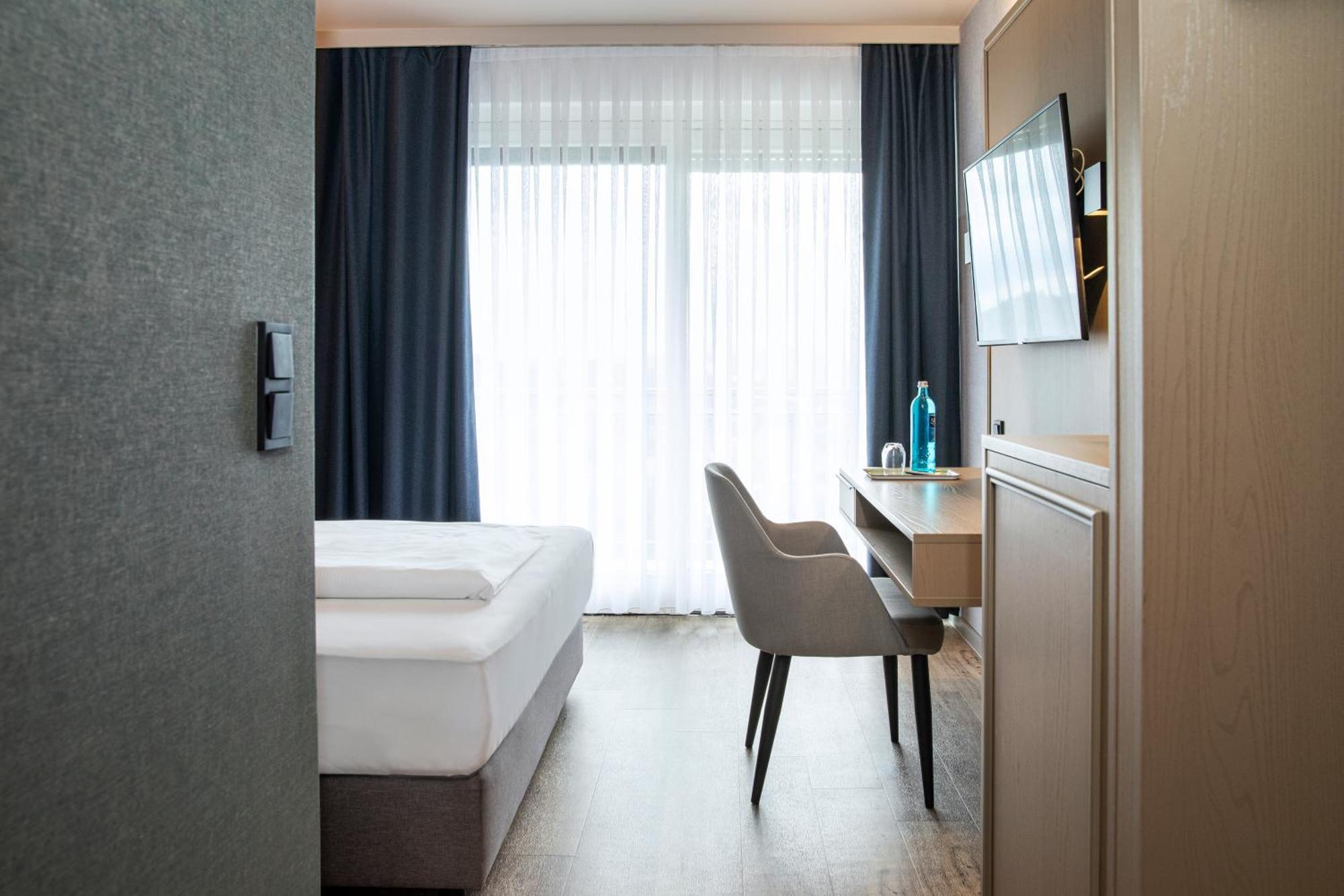 Roomingtons Karoli Waldkirchen Exteriör bild