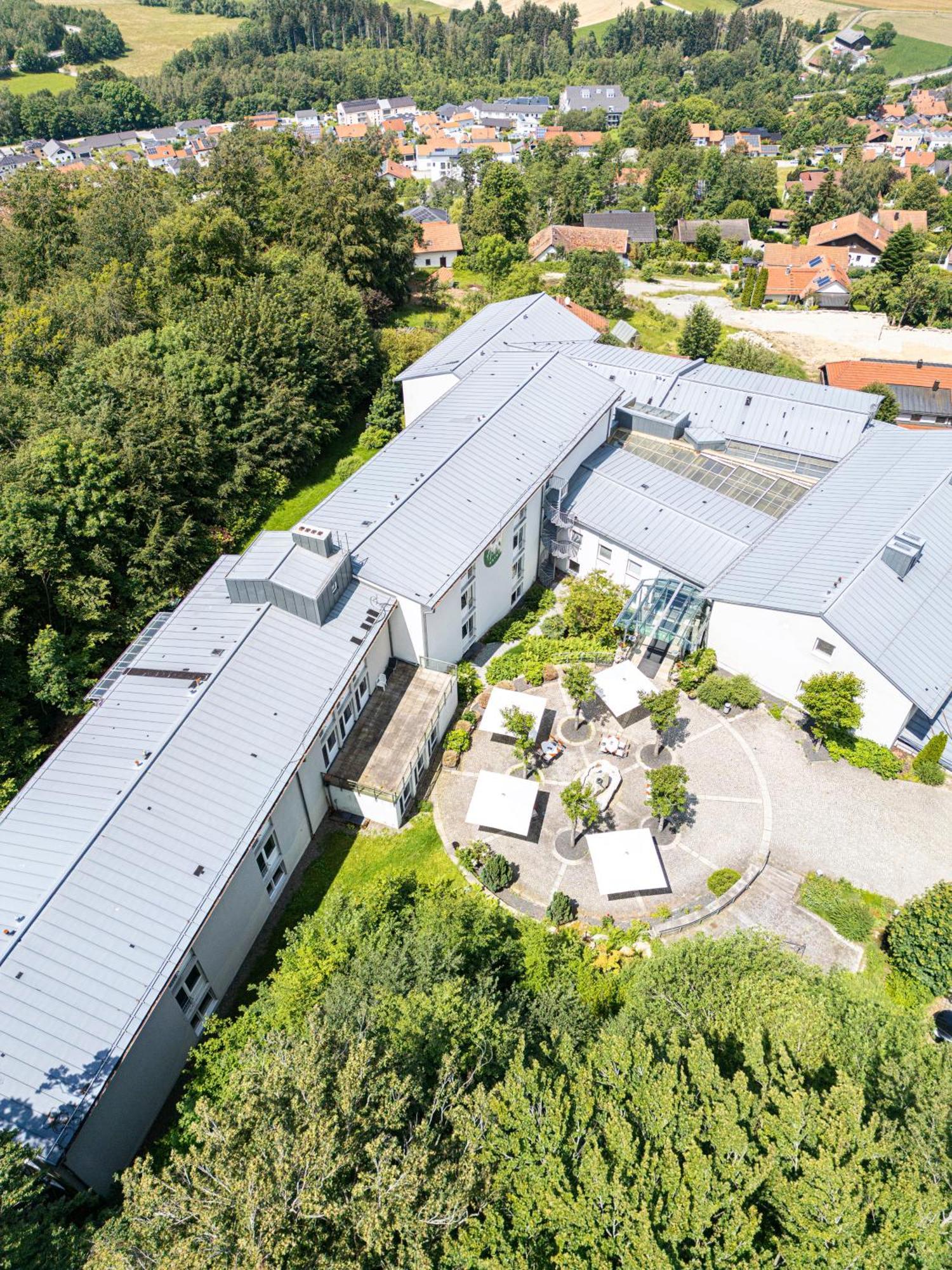 Roomingtons Karoli Waldkirchen Exteriör bild