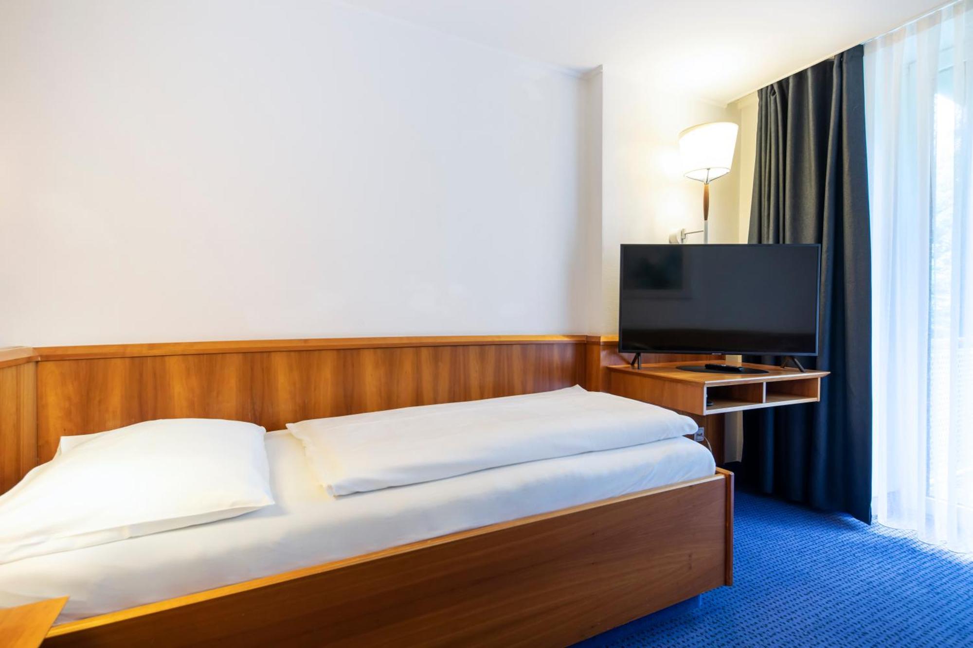 Roomingtons Karoli Waldkirchen Exteriör bild